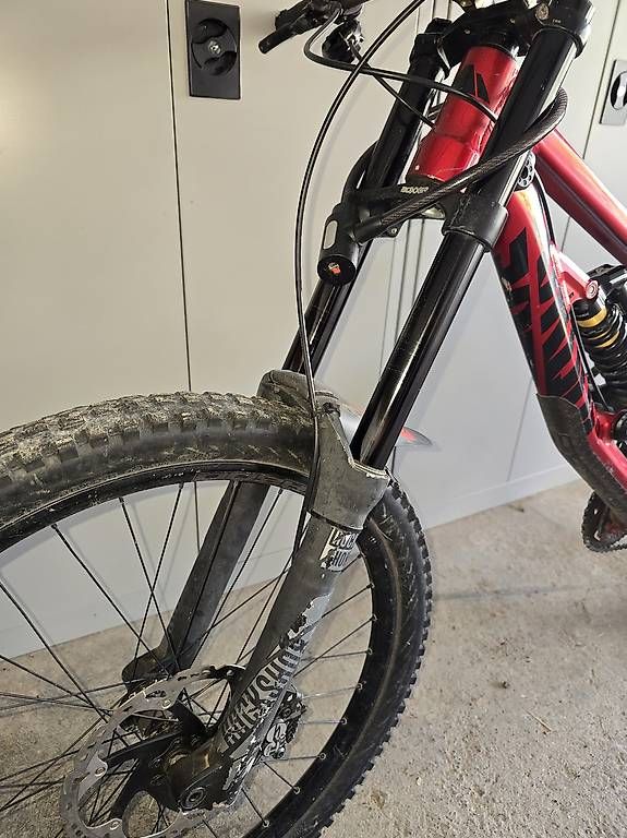 Velos: Canyon Downhillbike – Gebraucht aus Solothurn von lehmannski22 1