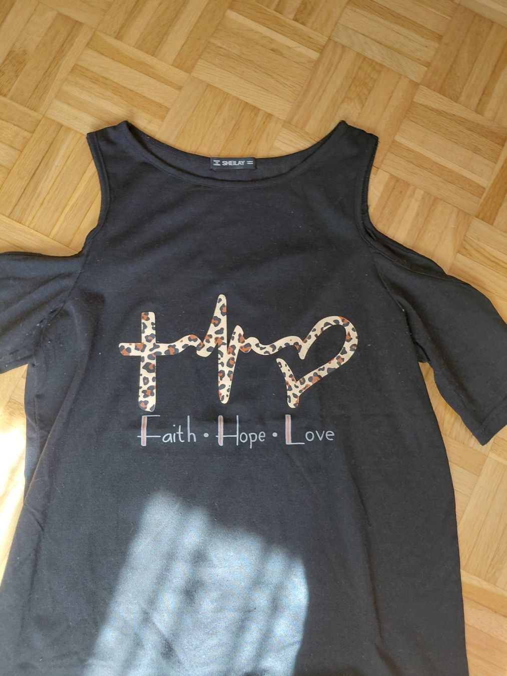 T-Shirts: Damen T-shirt gr S – Gebraucht aus Aesch BL von shiva0211 1