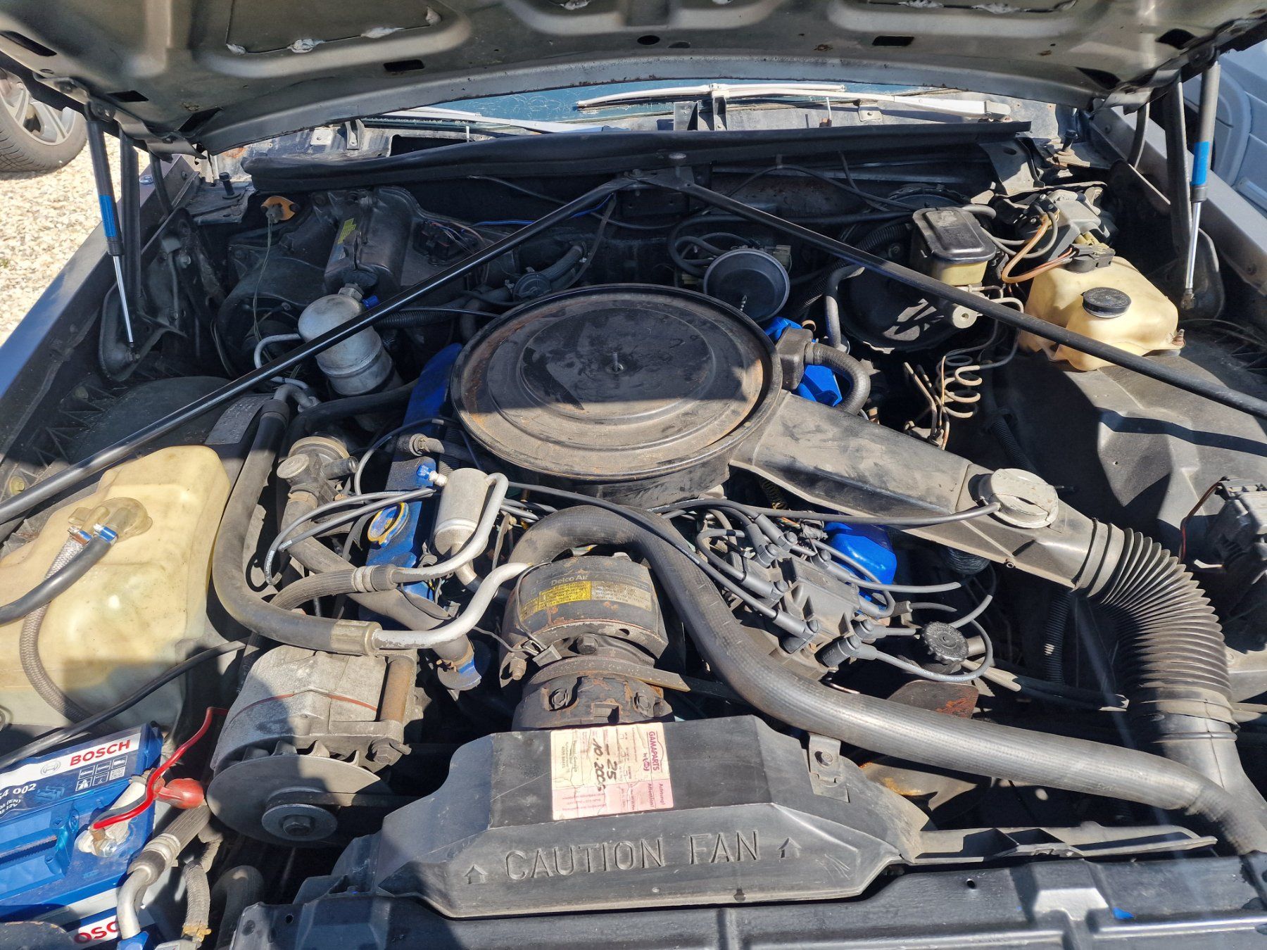 Cadillac Autos: Cadillac Seville 6.0L v8 Oldtimer – Defekt aus Menznau von CS1.6 8