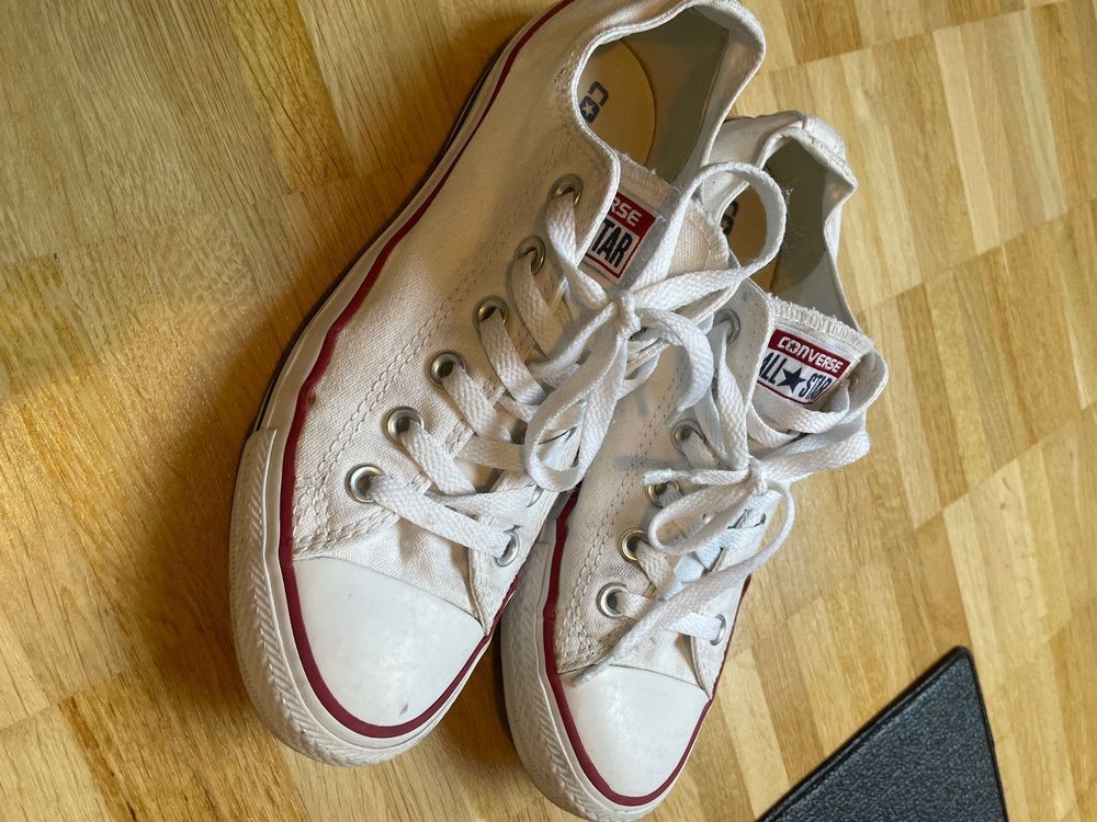 komplett weiße chucks