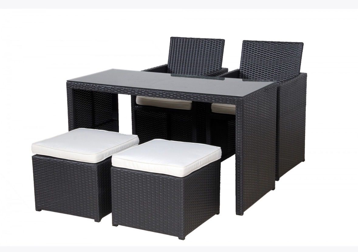 Set de table et chaises: Rattan Garnitur – D'occasion à Rudolfstetten par tschinny12