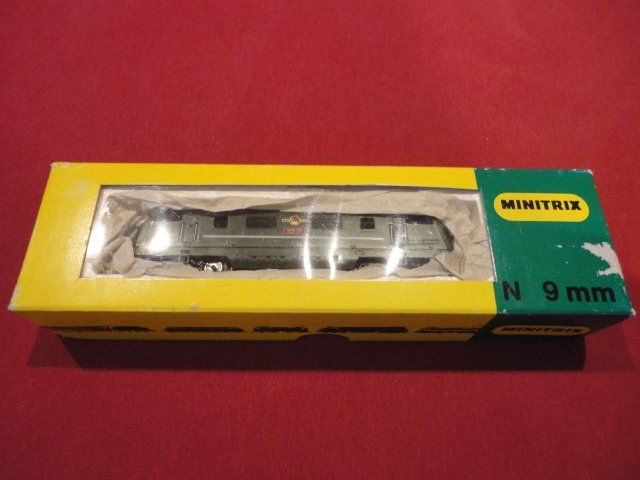 Trix Modellini di ferrovie: Minitrix britische Diesellok der BR in Spur N – Usato da Wittenwil venduto da trixmartin 1