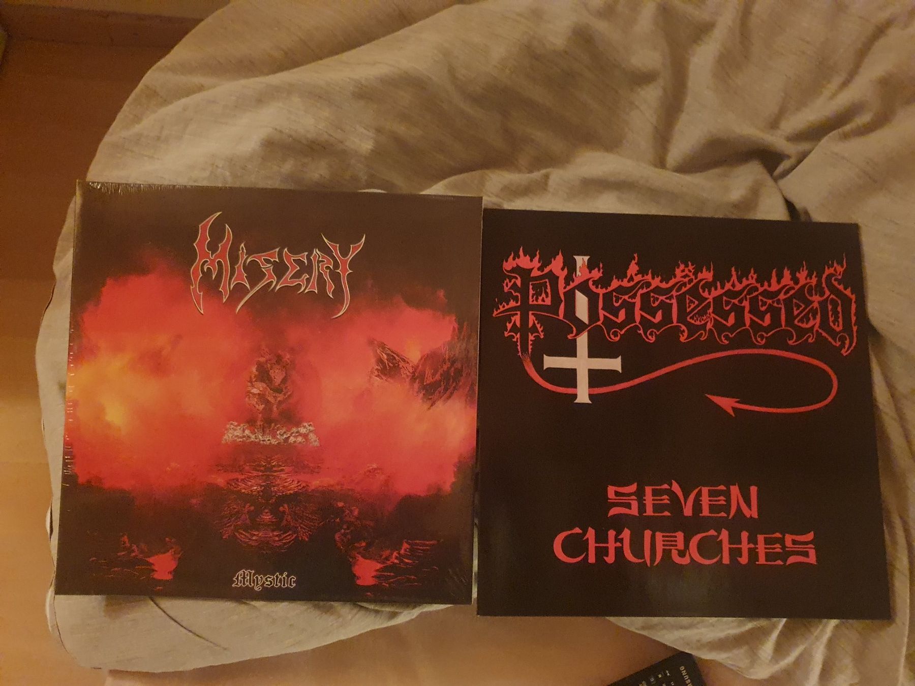 Dischi in vinile: Possessed + Misery  - 2 x Vinyl Schallplatten Neu!! – Nuovo e nell'imballaggio originale da Grône venduto da Gronibar