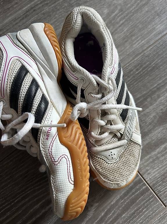 Scarpe da uomo: Sportschuhe  – Usato da Oberflachs venduto da zoe_st77 1