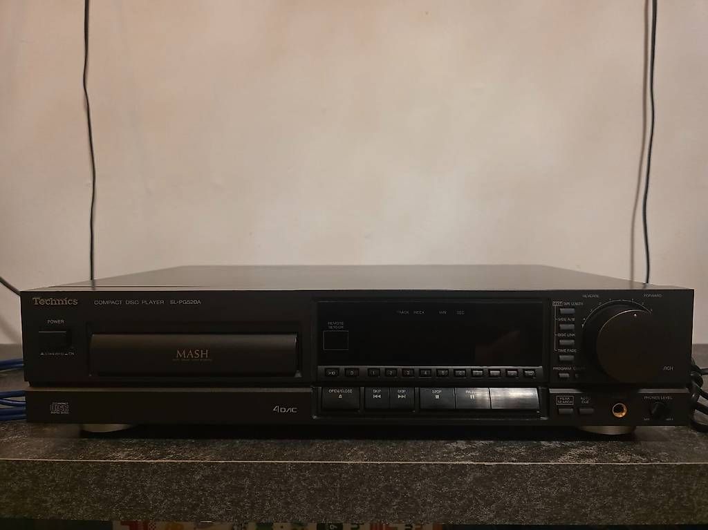 Systèmes audio & multimédias: Technics SL-PG520A CD-Player – D'occasion à Root par dam_k55b