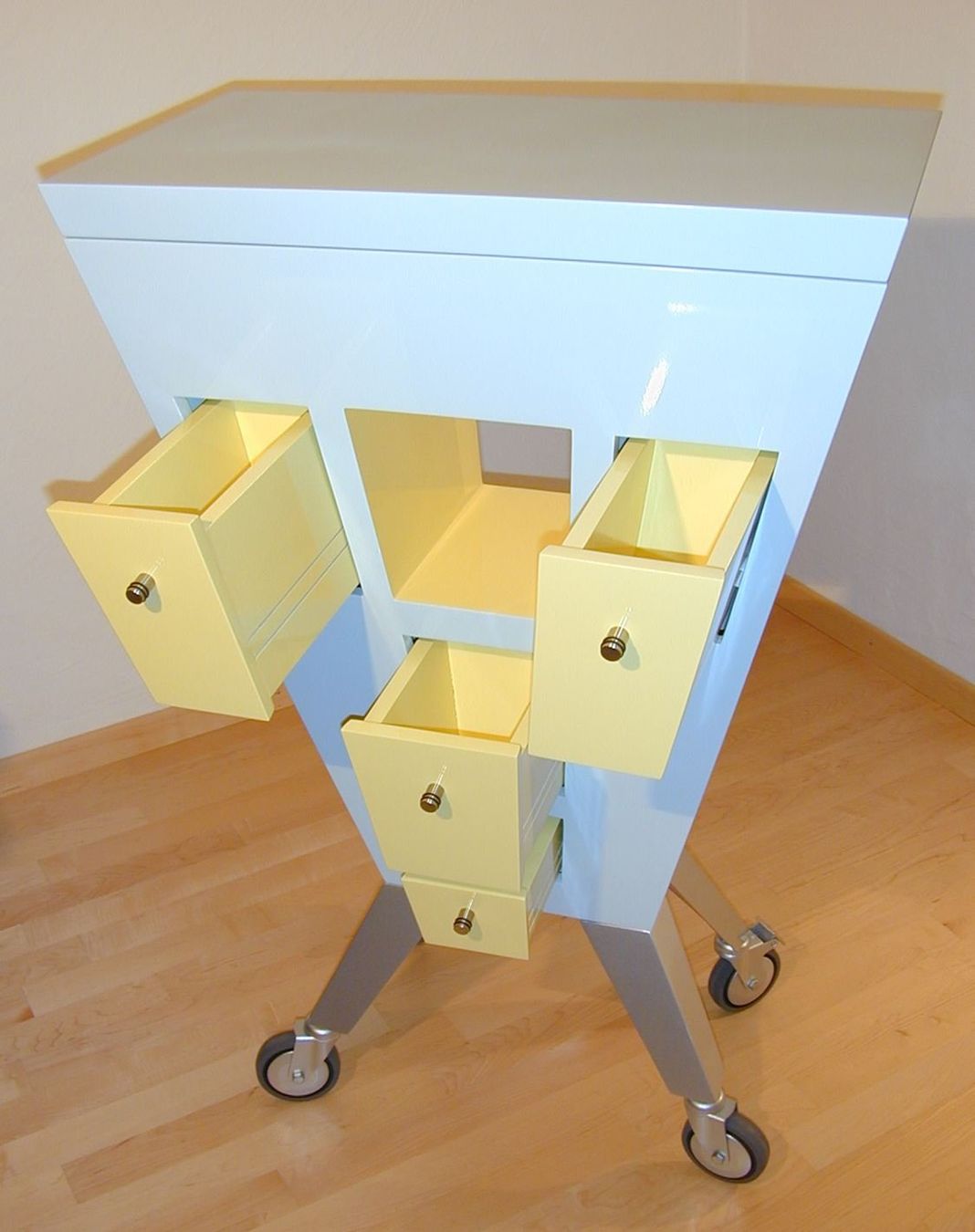 Cassettiere: Einzigartiger Design Prototyp - ein echtes Unikat – Usato da Uetikon am See venduto da E0D6593B-F 3
