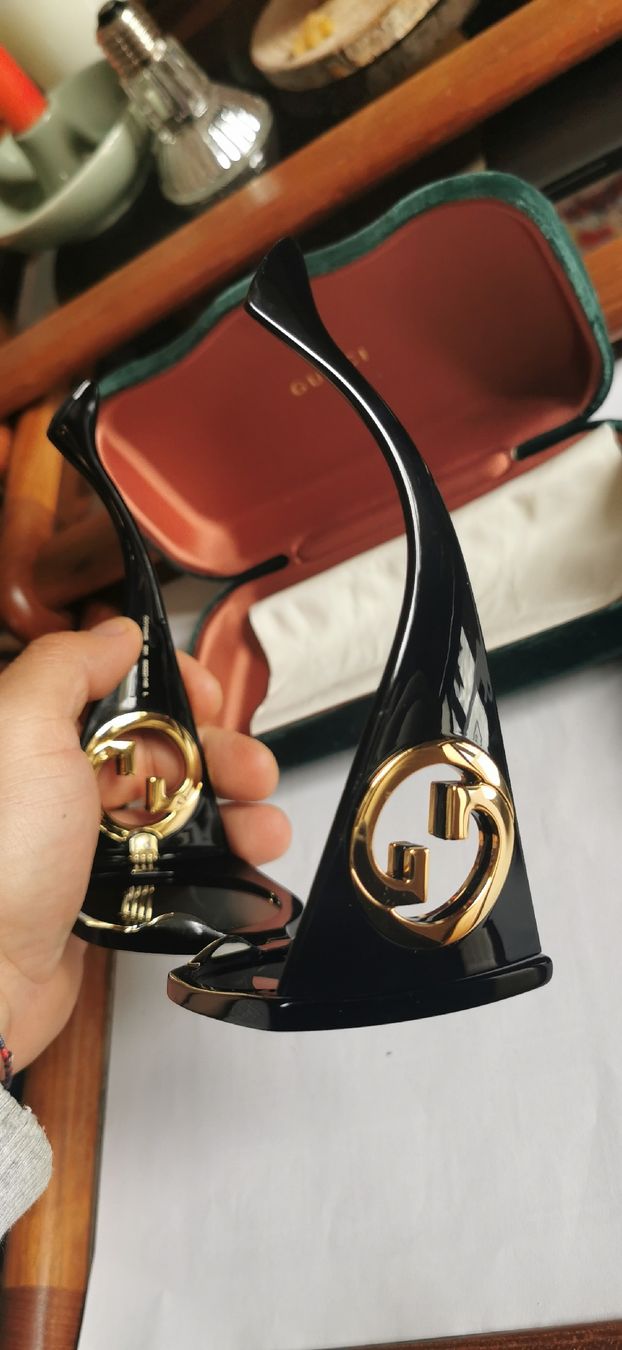 Gucci Occhiali & Lenti: Lunettes de soleil Gucci noires – Usato da Vésenaz venduto da Angela.C3 2