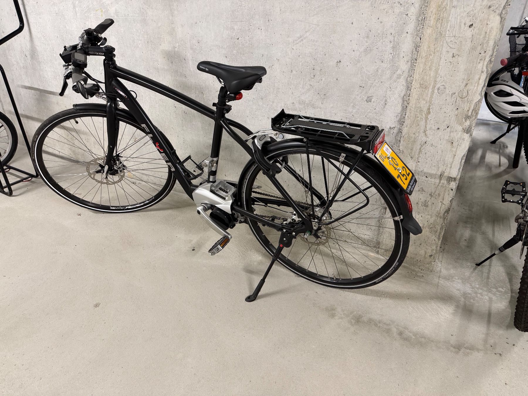 Flyer Biciclette: Flyer E-Bike schwarz – Usato da Liestal venduto da KUBULI28 2