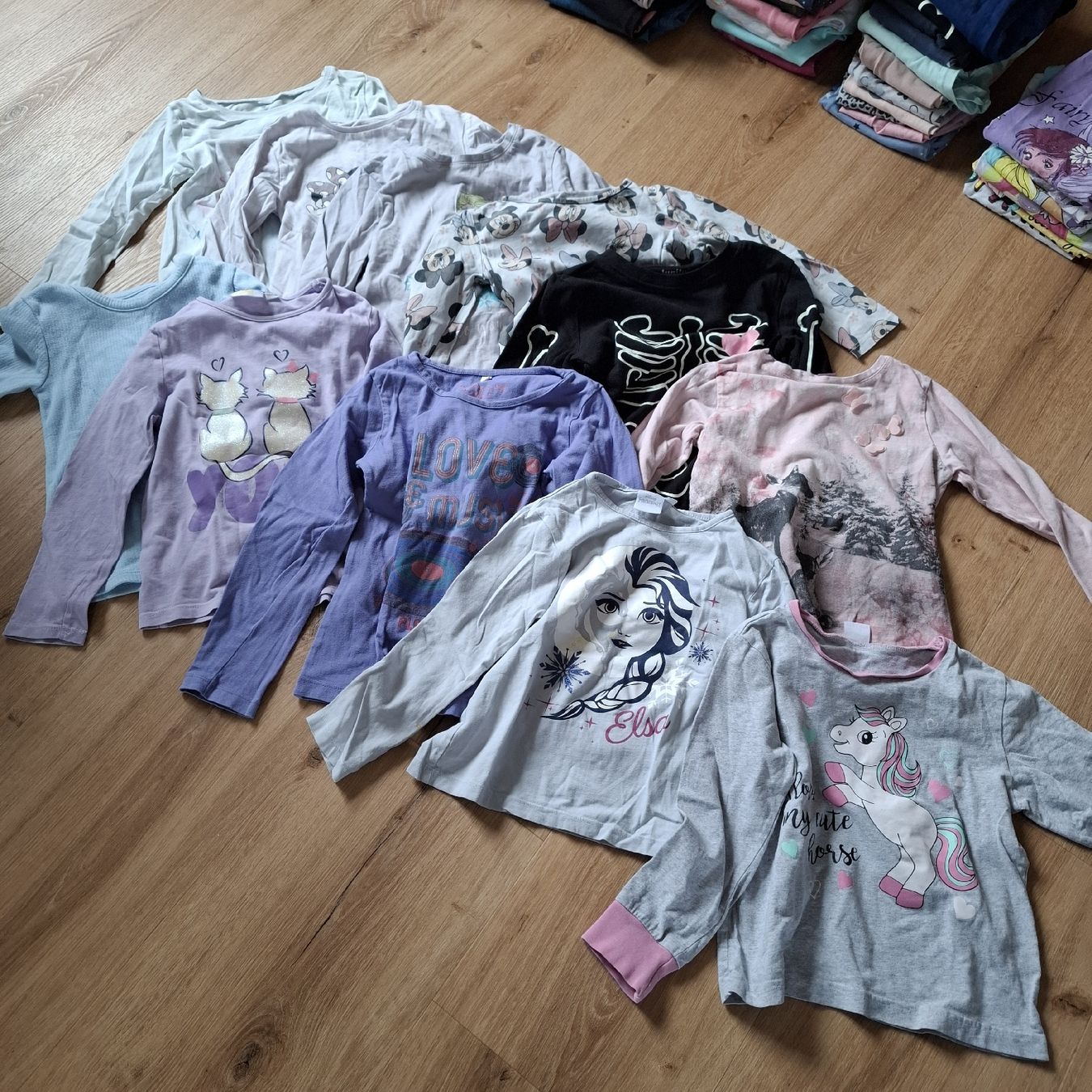Lotti & Set di vestiti: Riesiges Mädchen Kleiderpaket Grösse 110 – Usato da Bülach venduto da JAYA379 6