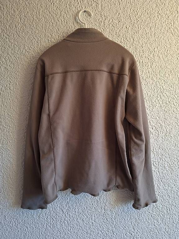 Maglioni & Felpe: Grauer Pulli von Quechua Grösse M – Usato da Belp venduto da ced_y8hx 1