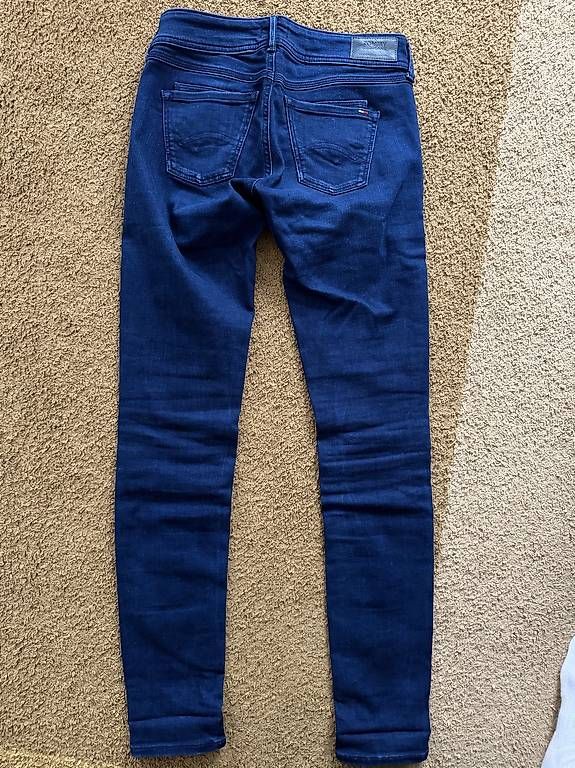Tommy Hilfiger Jeans: Tommy Jeans wie NEU – Usato da Goldach venduto da tab_njk8 1