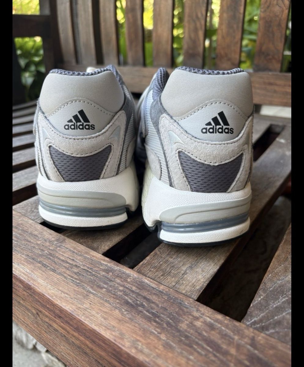Adidas Scarpe da uomo: Neuwertiger Adidas-Sneaker – Nuovo (secondo la descrizione) da Wald ZH venduto da joa_g9m8 2