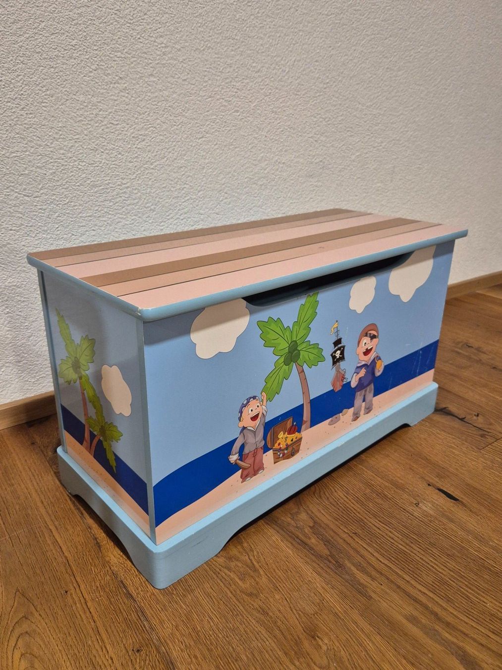 Truhen: Spielzeugtruhe – Gebraucht aus Altendorf von mk8852
