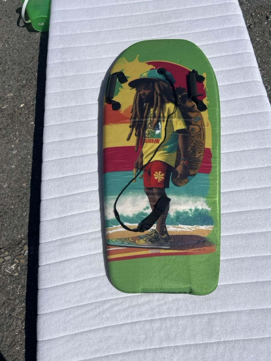 Surfboards & Schwimmbrette: Kinder Surfbrett leicht  – Gebraucht aus Hirzel von nora1983