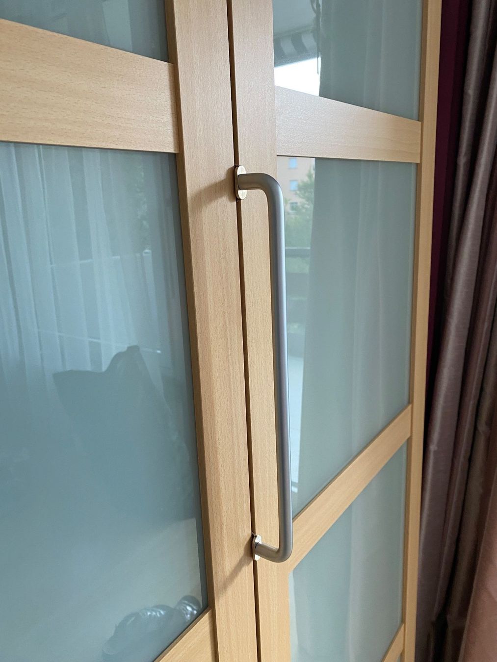 Armoires: Kleiderschrank – D'occasion à Davos Platz par che_qzn8 5