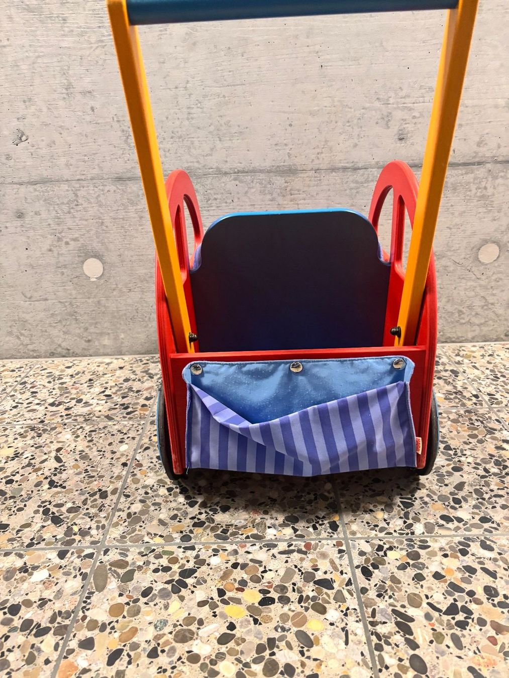 Veicoli per bambini: Lauflern Auto zum mitfahren – Usato da Aarau venduto da fabienchen81 5