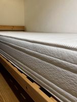 Holzbett 90x200 cm inkl. Matratze & Lattenrost