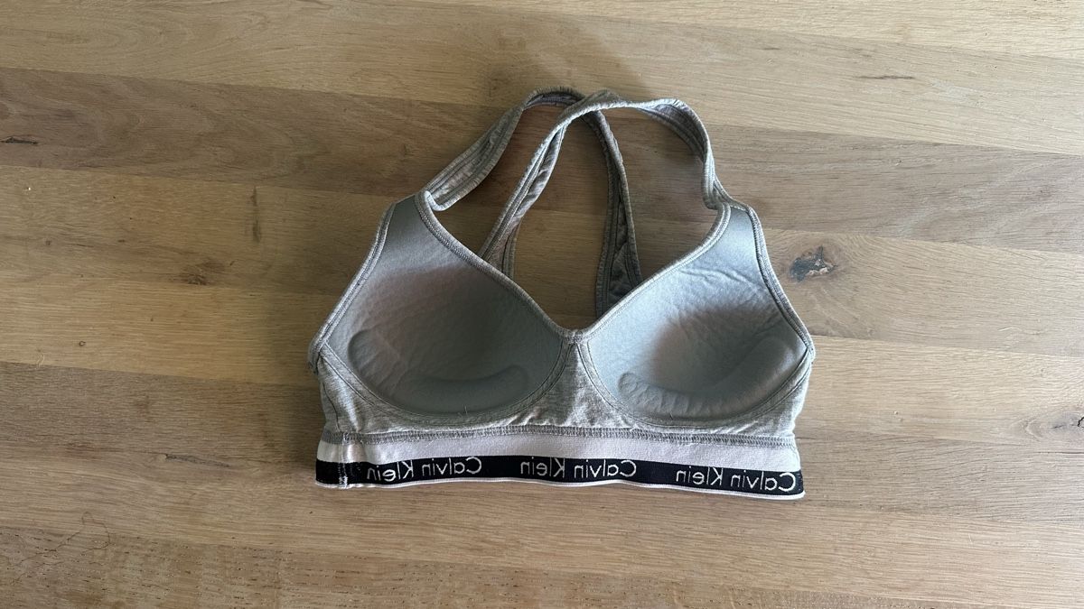 Calvin Klein Sonstige Unterwäsche: Calvin Klein Sport-BH Grau Gr. S – Gebraucht aus Winterthur von whatdreamz 2