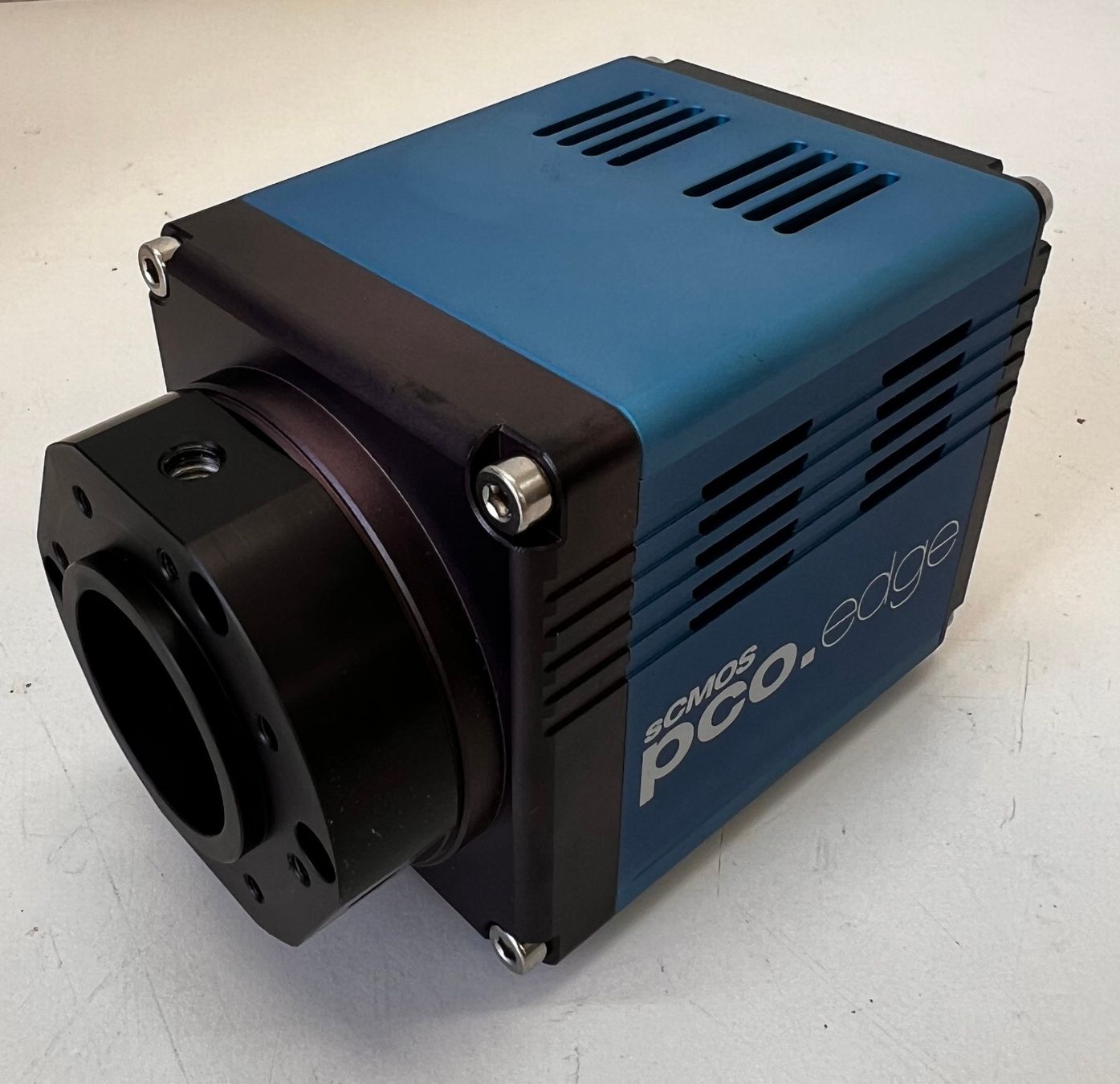 Fotocamera: sCMOS pco.edge mono RS Rolling Shutter Scientific Camera – Usato da Niederdorf venduto da LeptonAG_Labor