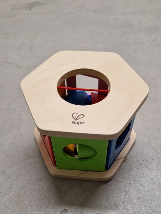 Hape Sortierbox Gartenhütte – Lernspielzeug Ab 12 Monaten Mit Formen & Garten-Tieren Zum Stecken & Sortieren