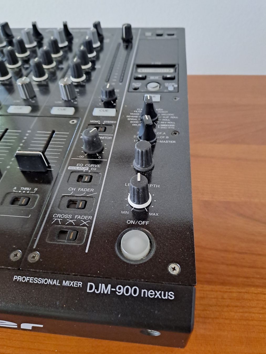 Pioneer Console di mixaggio: Pioneer DJM 900 Nexus – Usato da Ramsen venduto da jacques02 9