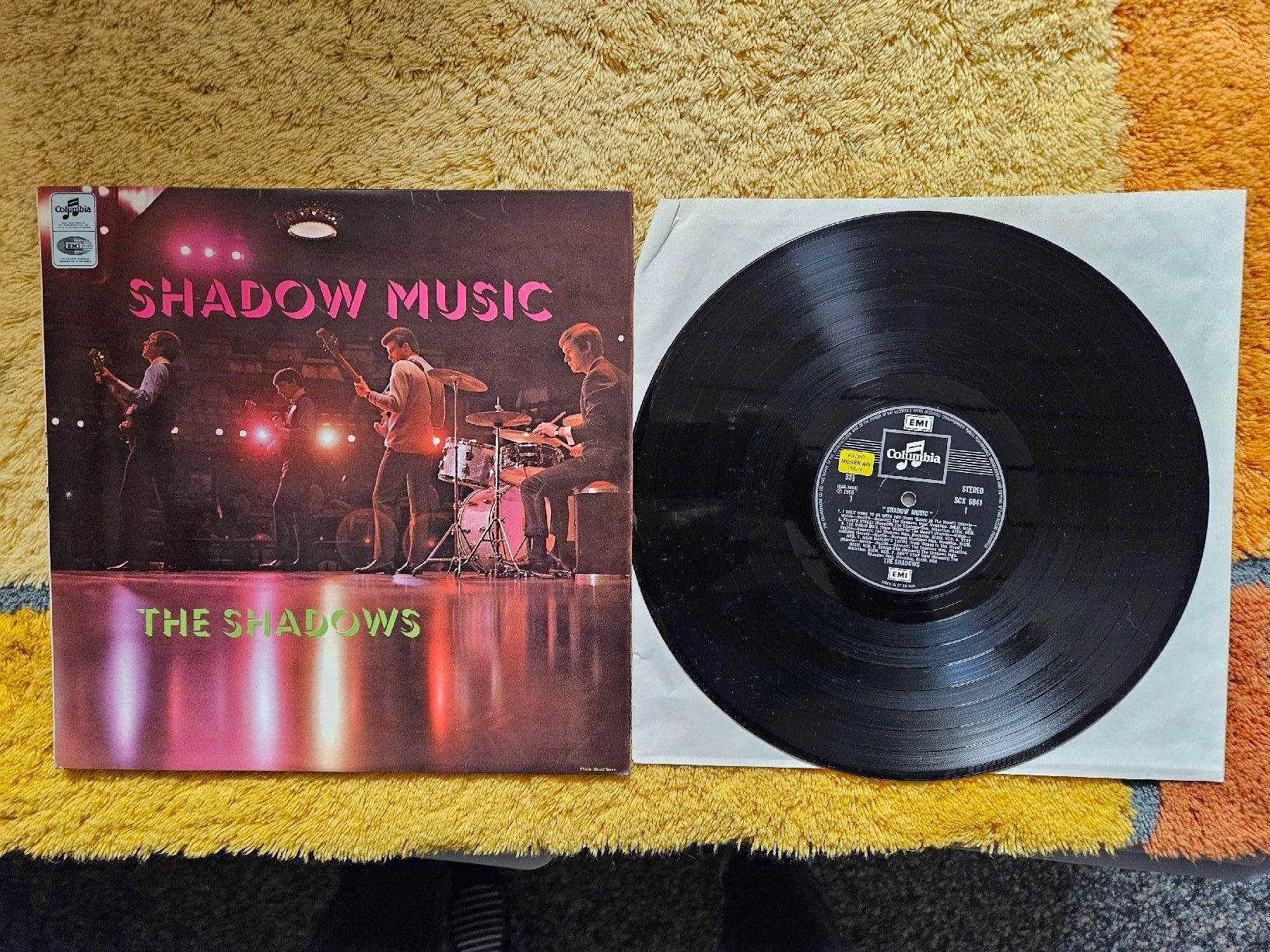 Dischi in vinile: The Shadows Schallplatte Lp - "Shadow Music" – Nuovo (secondo la descrizione) da Lyss venduto da Alexine