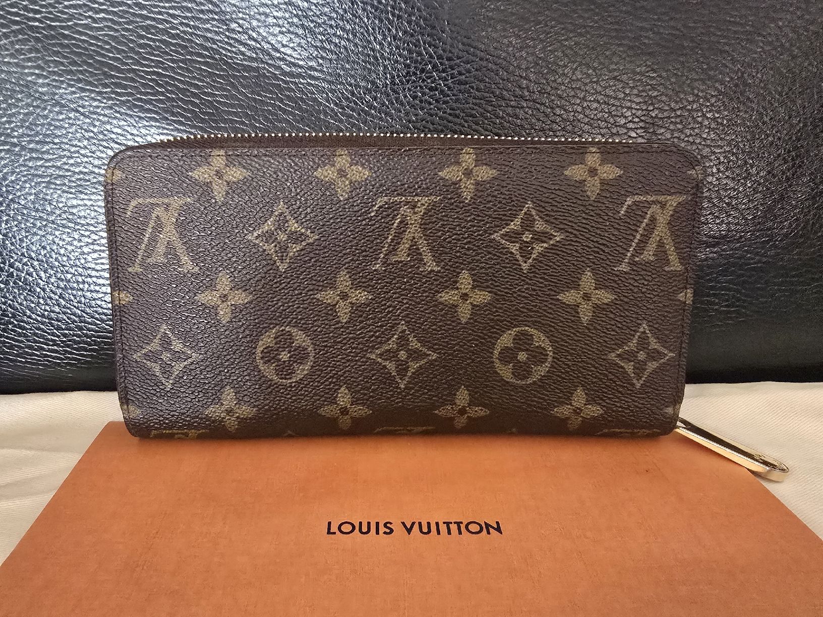 Louis Vuitton Portafogli: Louis Vuitton Zippy Monogram – Usato da Gattikon venduto da lavric_d 1