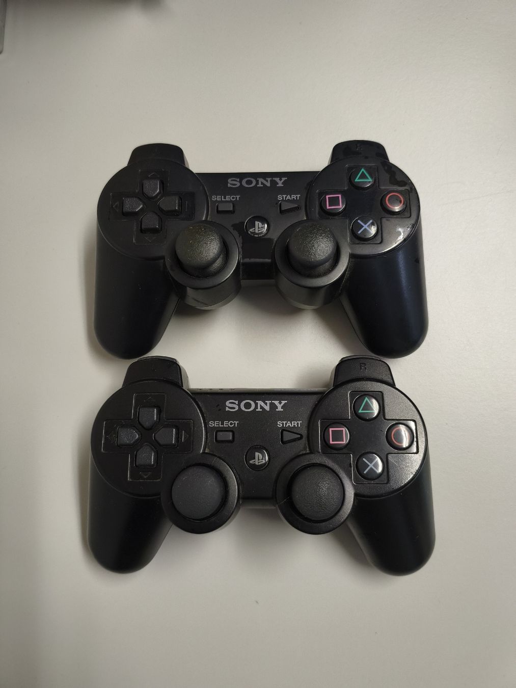 Sony Console: Sony PS3 Slim (160GB) + 2 Controller + 5 Spiele – Usato da Utzenstorf venduto da AMM_2018 1