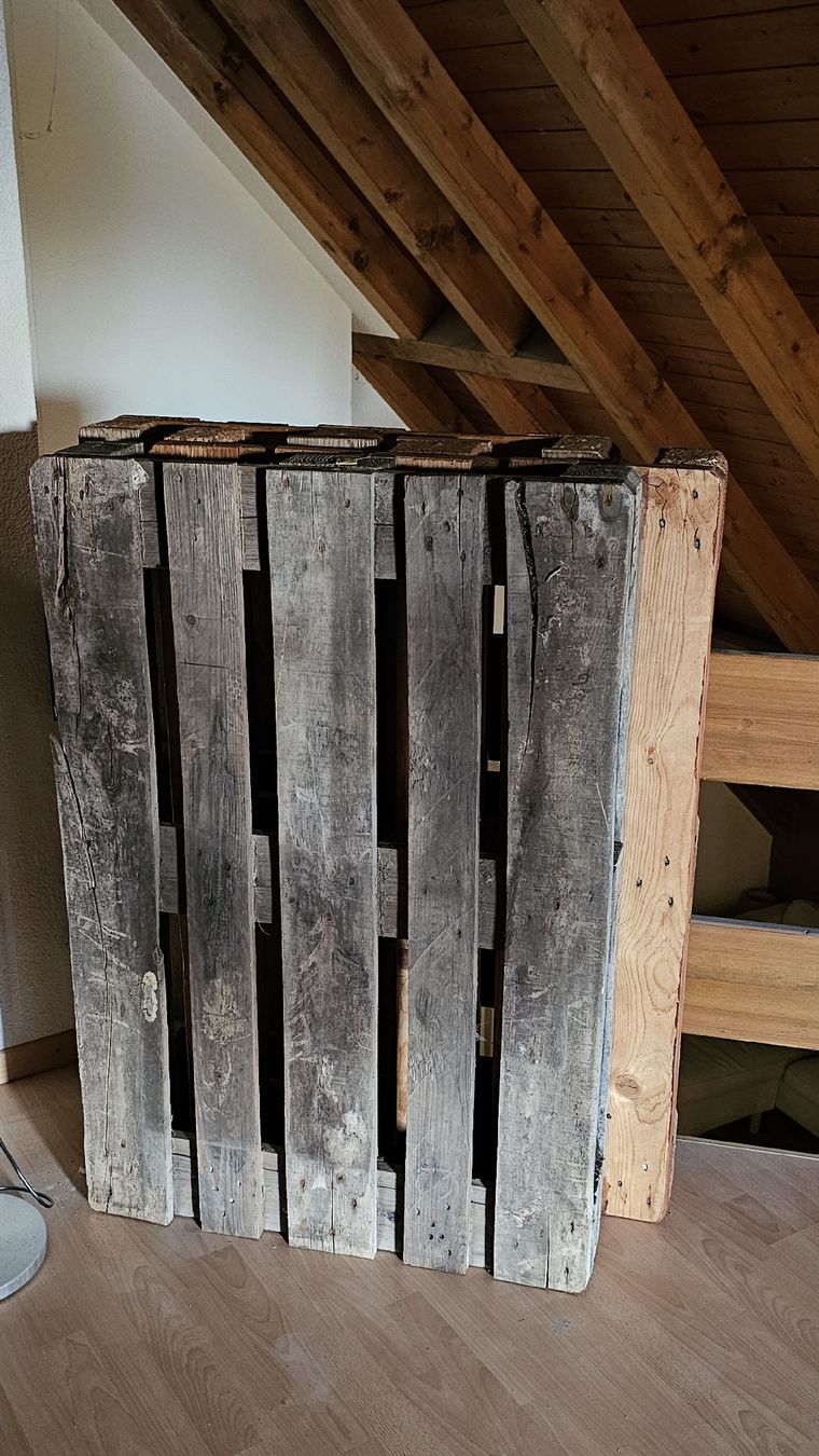 Pallets: 7 Europaletten – Usato da Suberg venduto da nat_qvg5