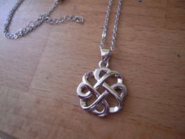 Kette mit keltischem Anhänger