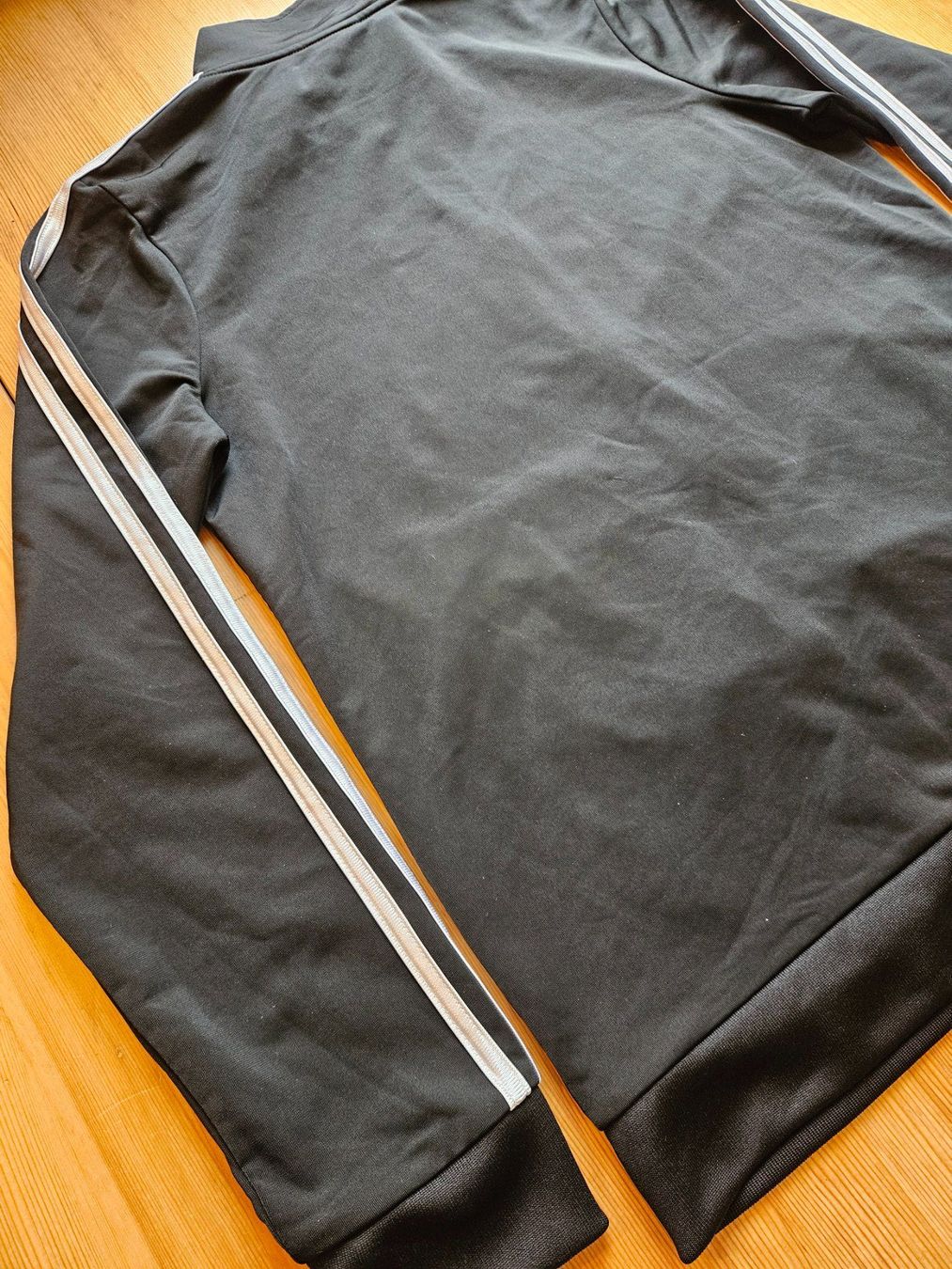 Adidas Giacche: Jacke adidas Grösse S retro – Usato da Hägglingen venduto da United-Village-Trade 6