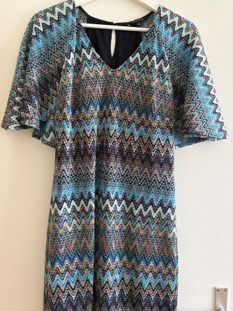 Hochwertiges comma-Sommerkleid / Gr. 38