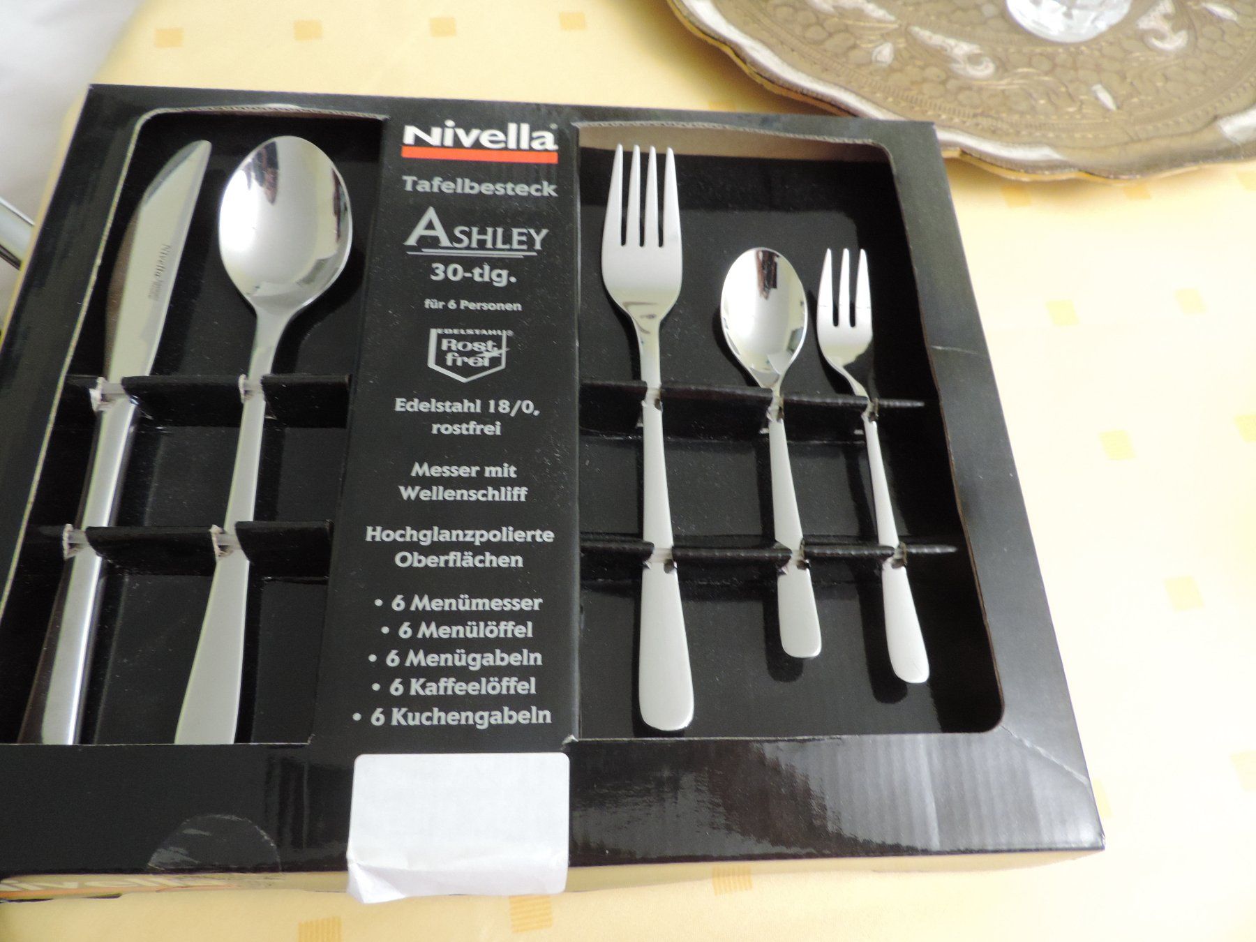 Set di posate: Tafelbesteck Edelstahl 30tg – Nuovo (secondo la descrizione) da Menziken venduto da Feh
