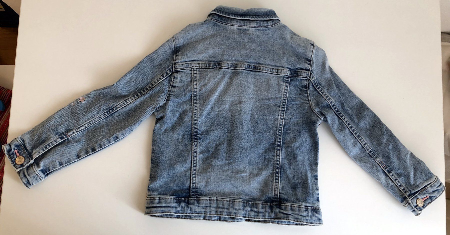 Giacche & Cappotti: Jeansjacke für Mädchen, Grösse 110 – Usato da Zürich venduto da Staetz 1
