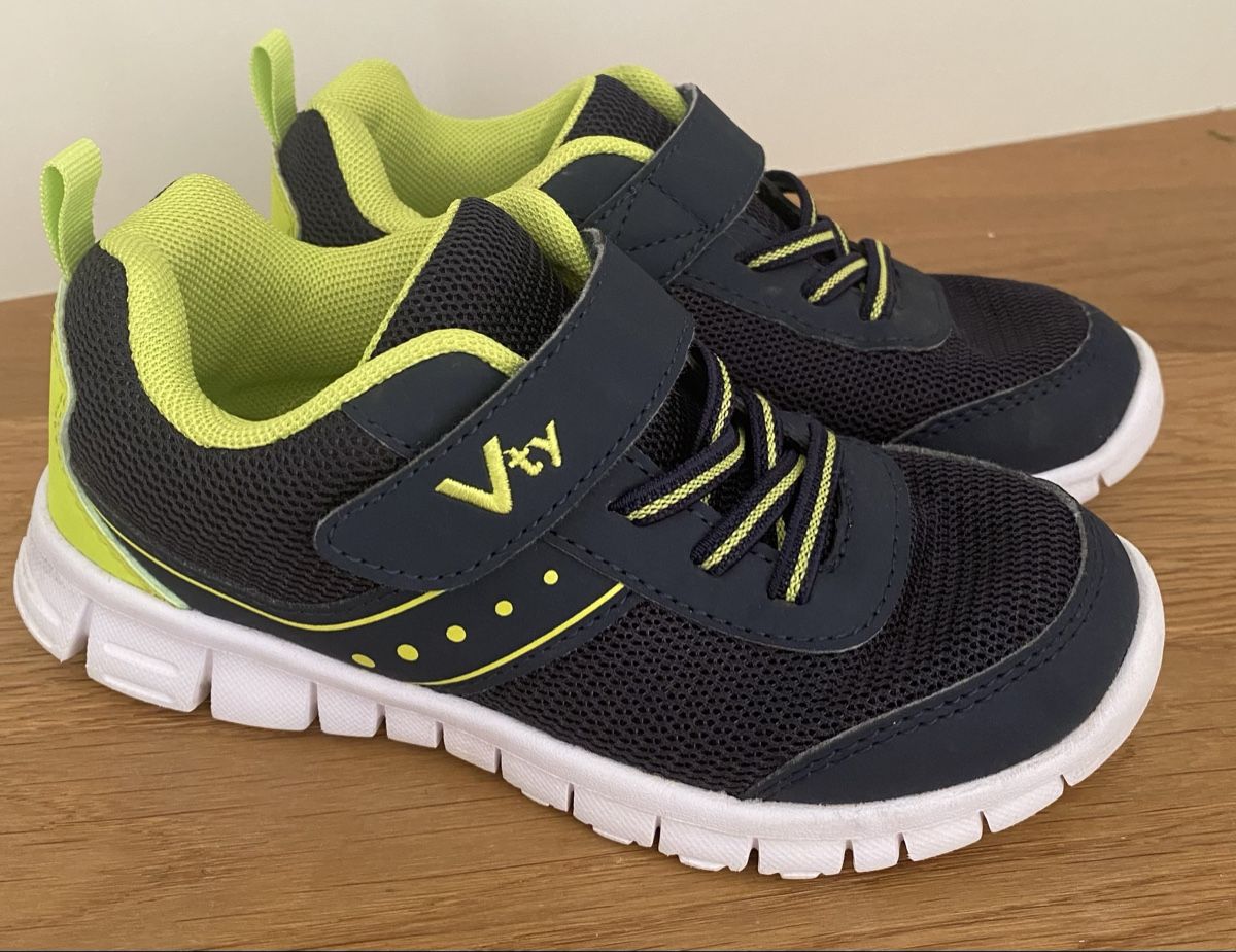 Dosenbach Scarpe per ragazzi: Sneakers - Gr. 29 – Usato da Frenkendorf venduto da around_the_world