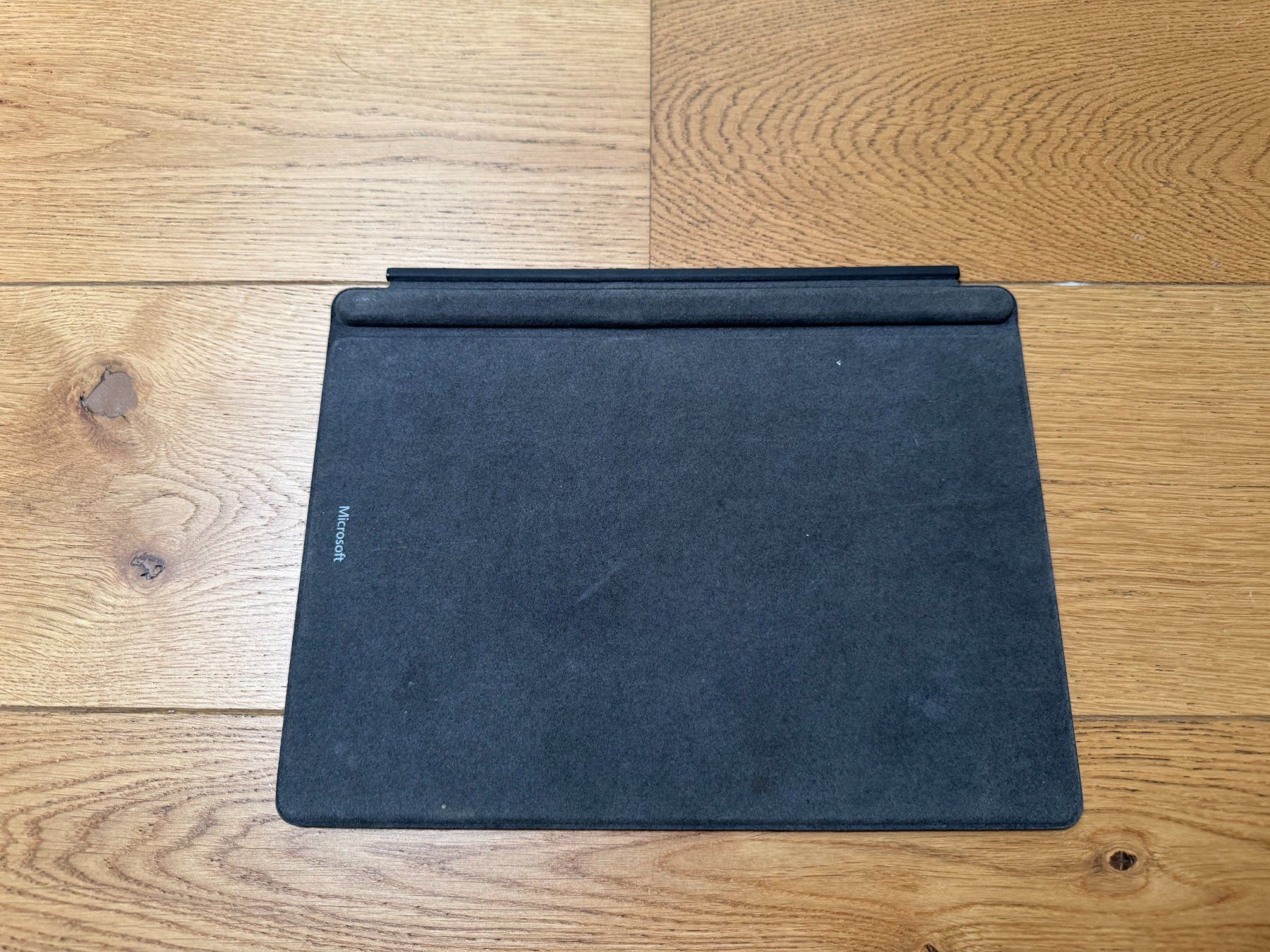 Microsoft Tastiere: Microsoft Surface Pro 13-inch Tastatur (Keyboard) – Difettoso da Horgen venduto da peterp 1