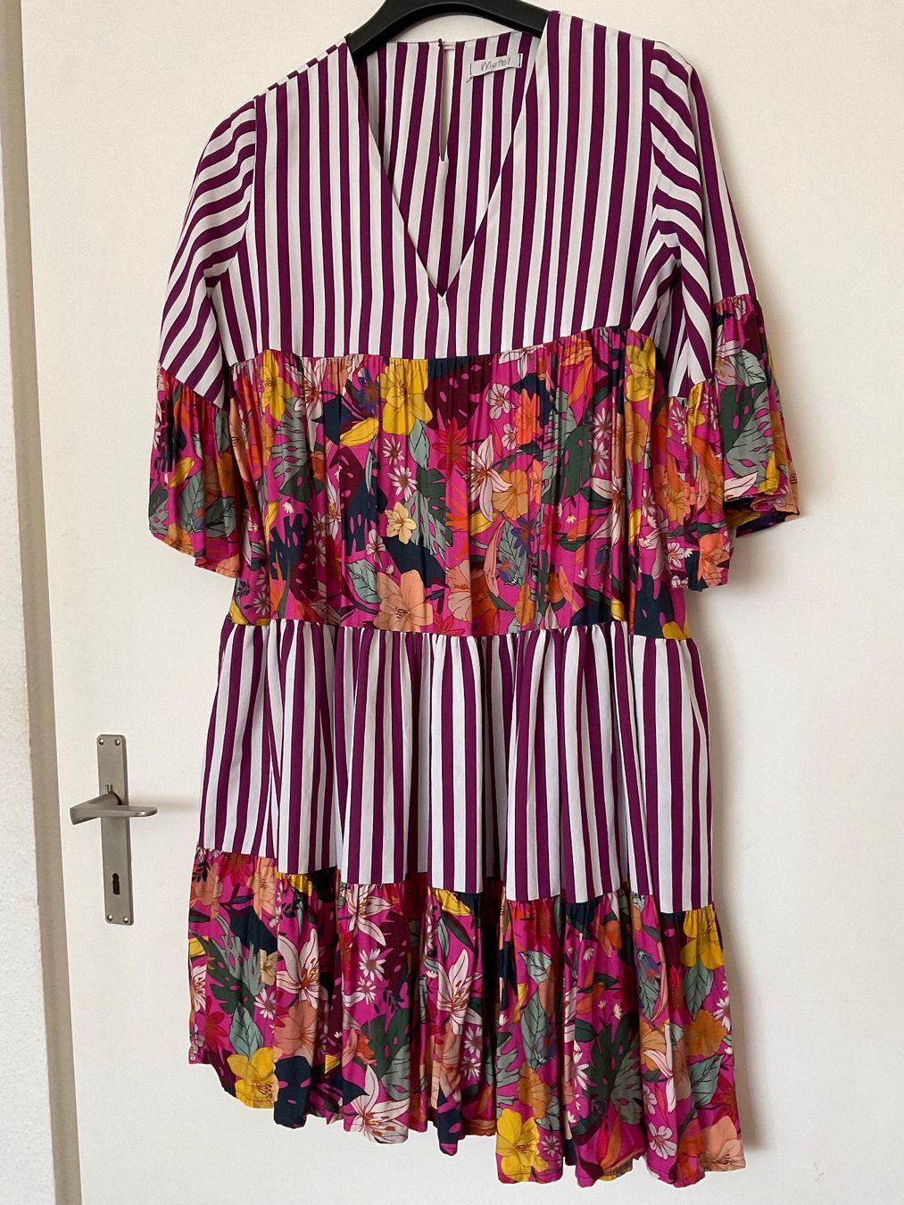 Vestiti: Viscose Sommer Kleid Gr M neuwertig – Usato da Urdorf venduto da alda02