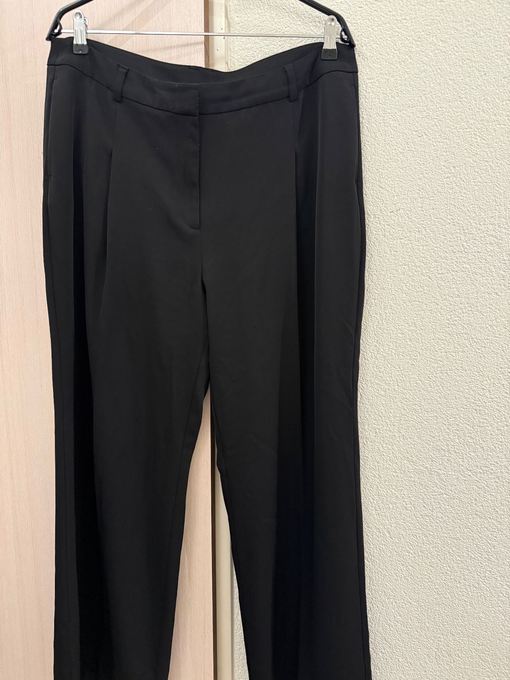 Comma Pantaloni: COMMA DAMENHOSE – Usato da Zürich venduto da flo_7cvq