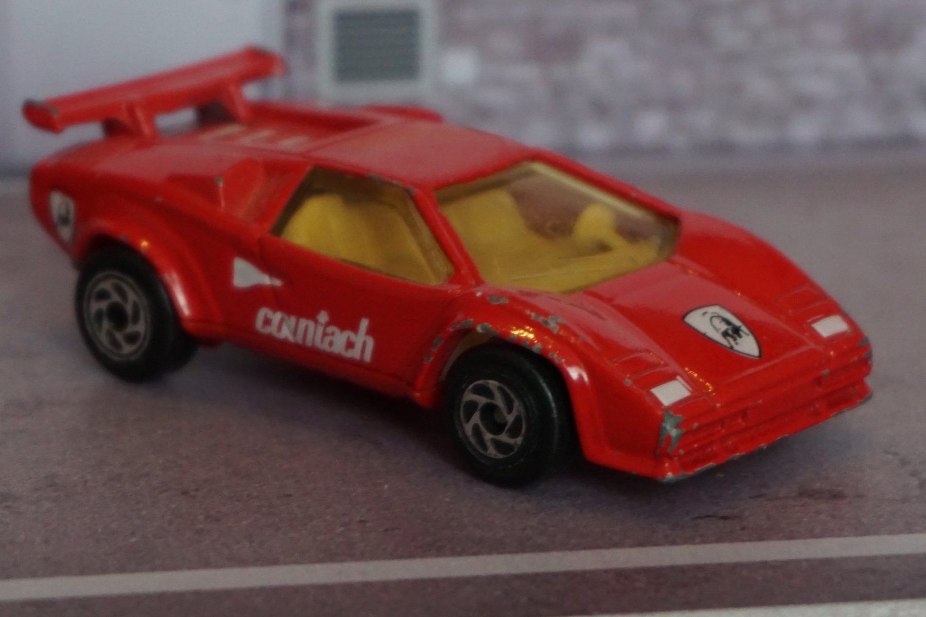 Matchbox Modellini d'auto: Matchbox Lamborghini Countach LP500 S COOL !!!!!!!!!!!!!!!!! – Usato da Reiden venduto da Doppeldecker69
