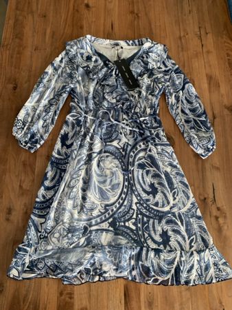 Wunderschönes Kleid von Apart Gr. 34 NEU mit Etikett