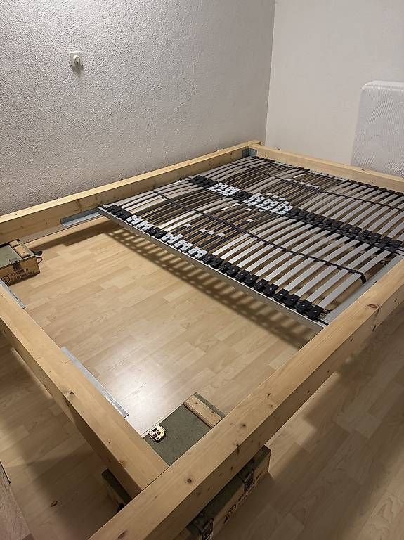 Letti: Familienbett ab 270x200 – Usato da Aarwangen venduto da bm1067