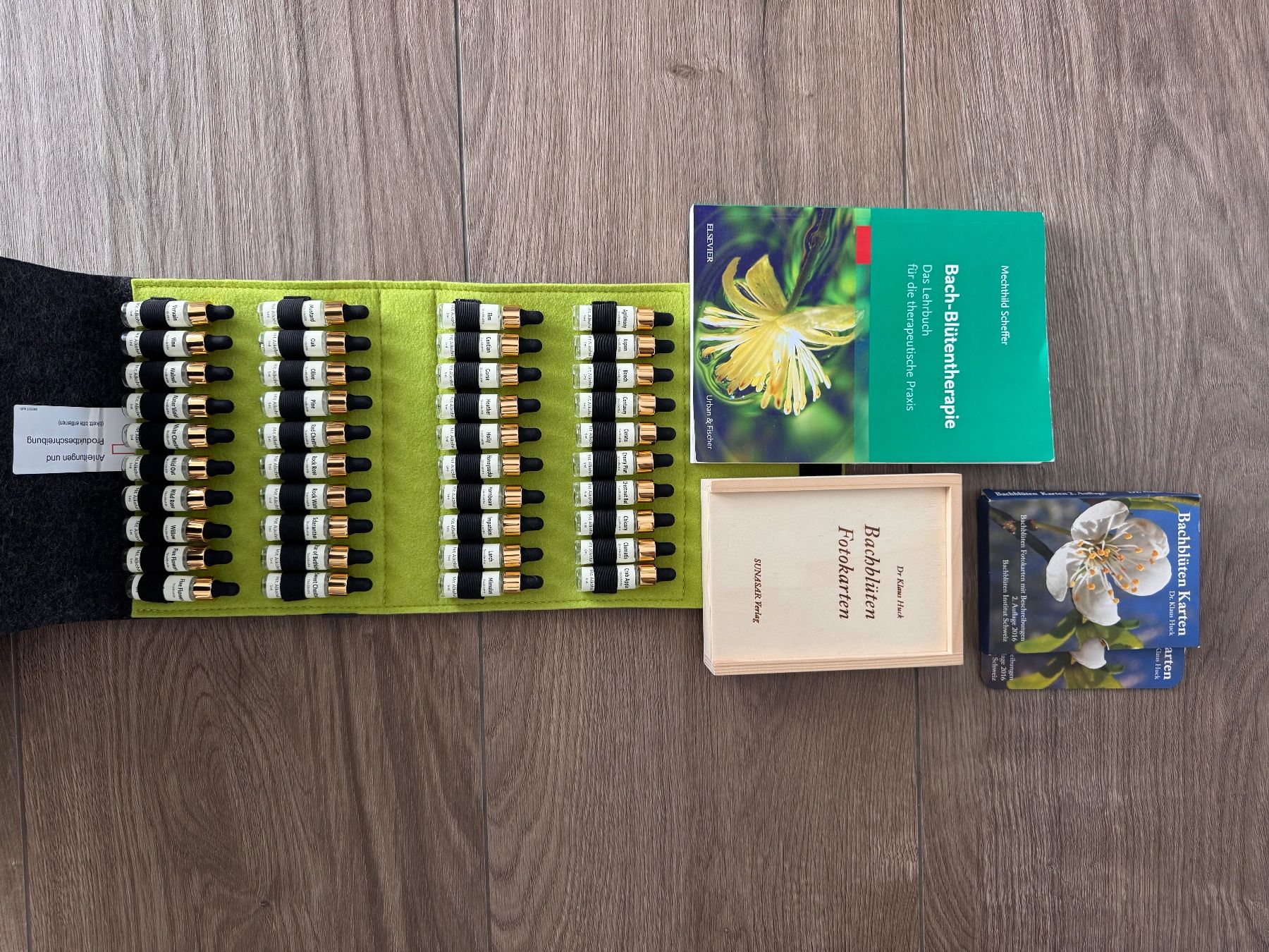 Bücher: Bachblüten-Set Neuwertig – Neu (gemäss Beschreibung) aus Dübendorf von mic_kv6m