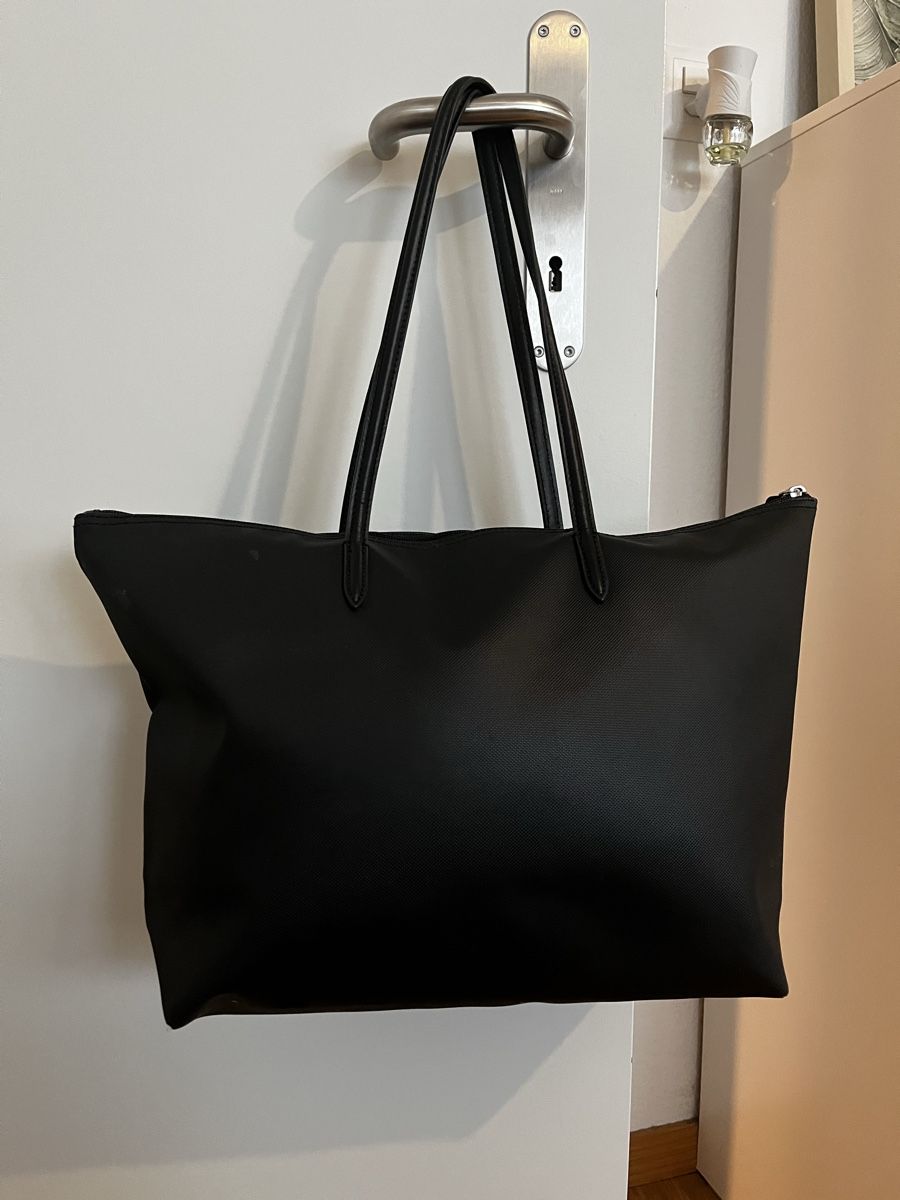 Lacoste Borse da donna: Schwarze Lacoste Shopper Bag gross – Usato da Opfikon venduto da acoaee 1