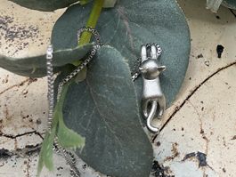 Silbercollier mit Katzenanhänger