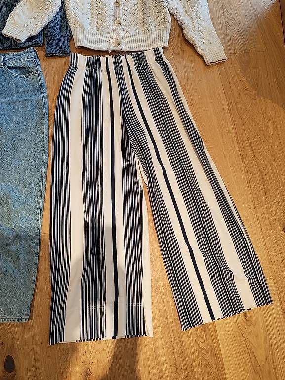 Lotti di vestiti: Bundle: H&M Herbstoutfits blau/beige – Usato da Andelfingen venduto da Wiebke_J 3
