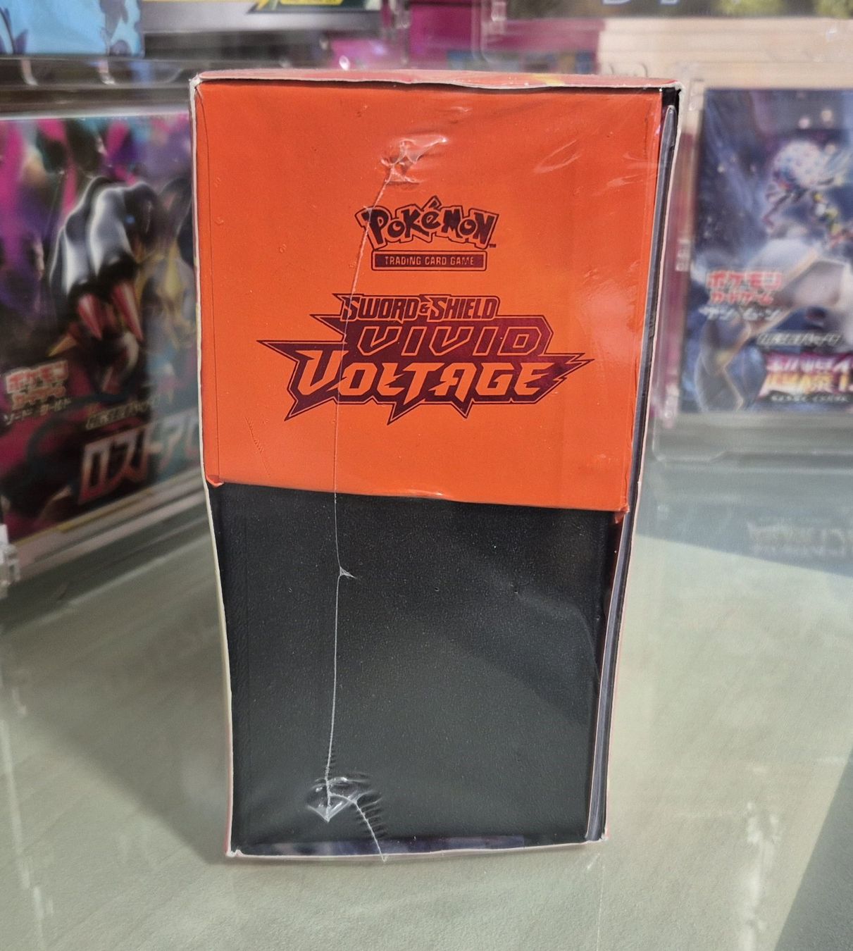 Pokémon Carte collezionabili: Pokémon Vivid Voltage Elite Trainer Box Englisch 2020 – Nuovo (secondo la descrizione) da Aesch BL venduto da bigboystoy 3