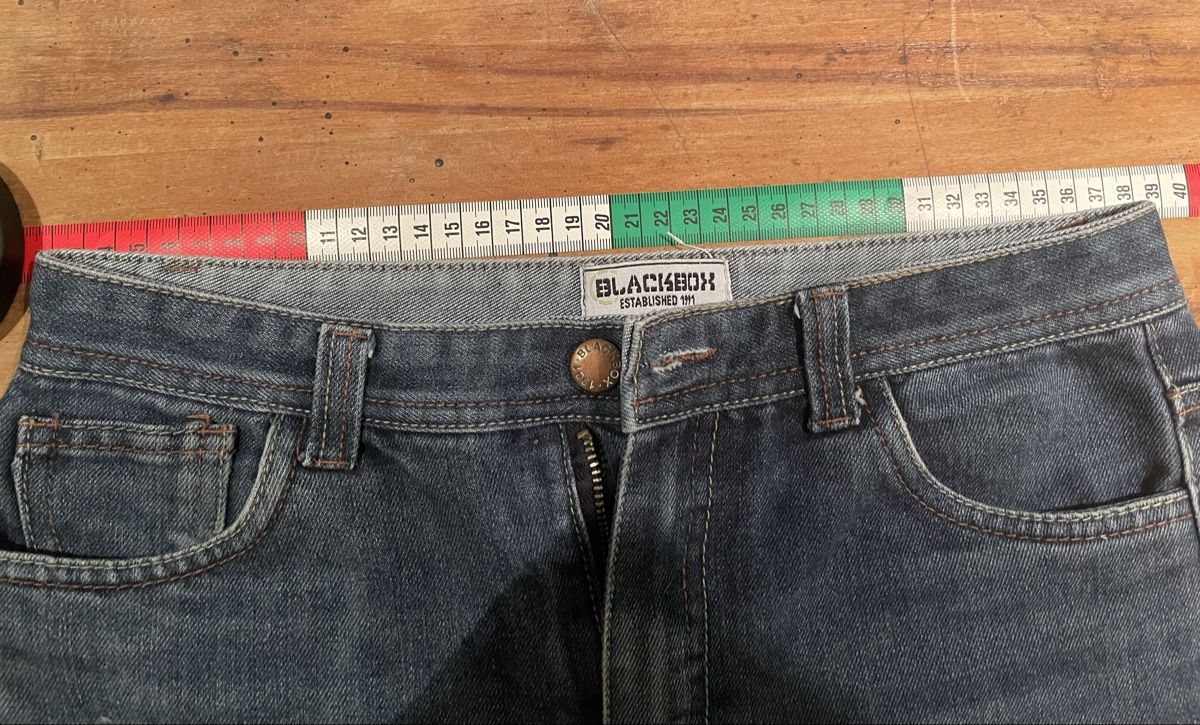 Pantaloni: Hose kurz/Shorts – Usato da Büren an der Aare venduto da mii_57vx 5