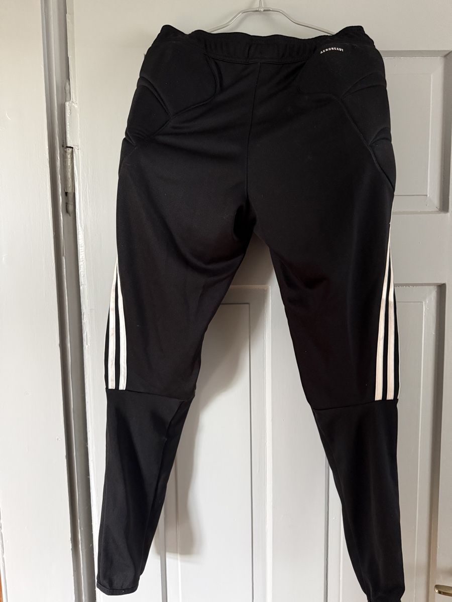 Adidas Pantaloni: Adidas Torwarthose schwarz Grösse M – Usato da Schlieren venduto da sam-ebni 3