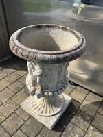 Amphore Italgarden mit Figuren inkl. Sockel