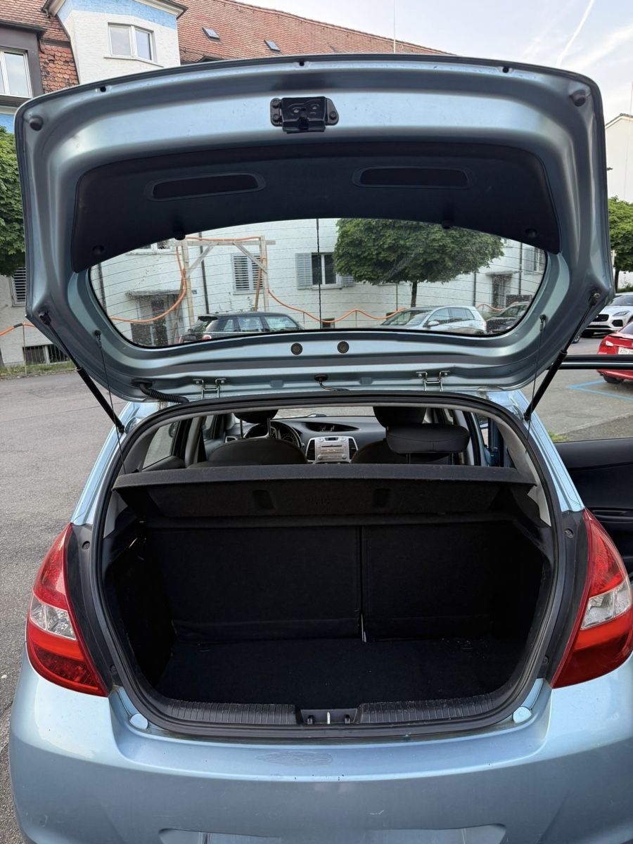 Hyundai Automobili: Hyundai i20 1.4 – Usato da Wetzikon ZH venduto da mx5rx7 3